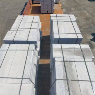 南阳 路沿石装车出货