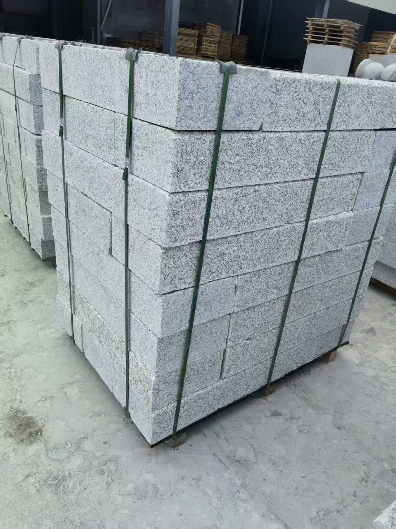 南阳 芙蓉白火烧两面路沿石