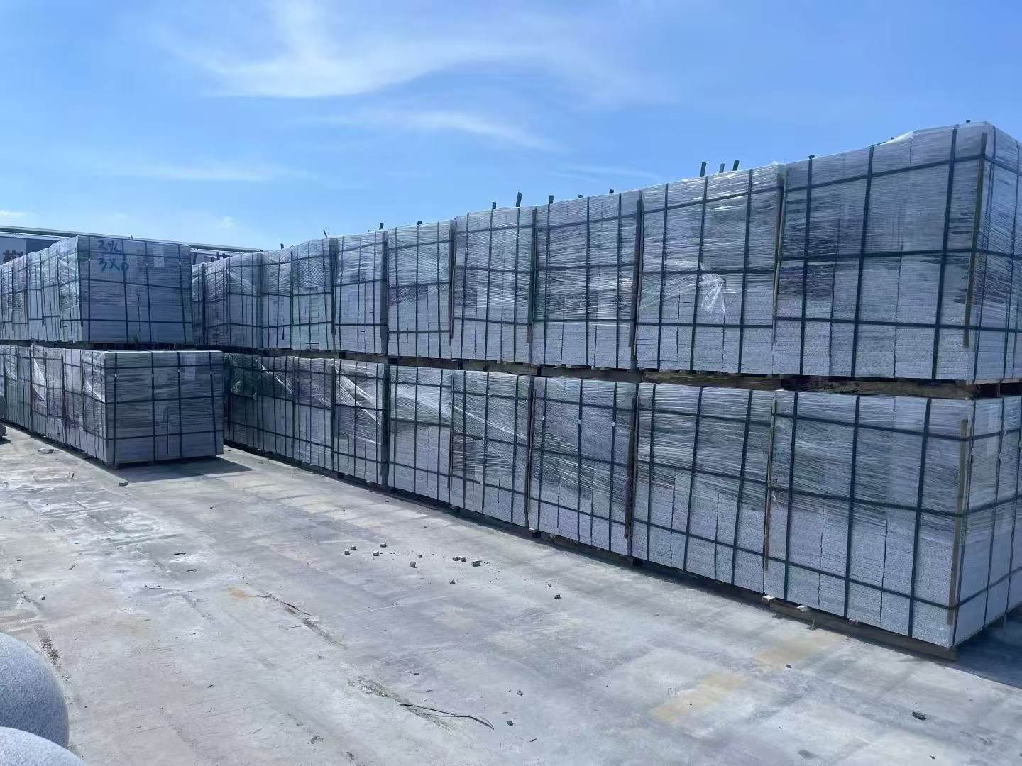 南阳 芝麻白火烧成品300*600地铺料，大量现货，物美价廉