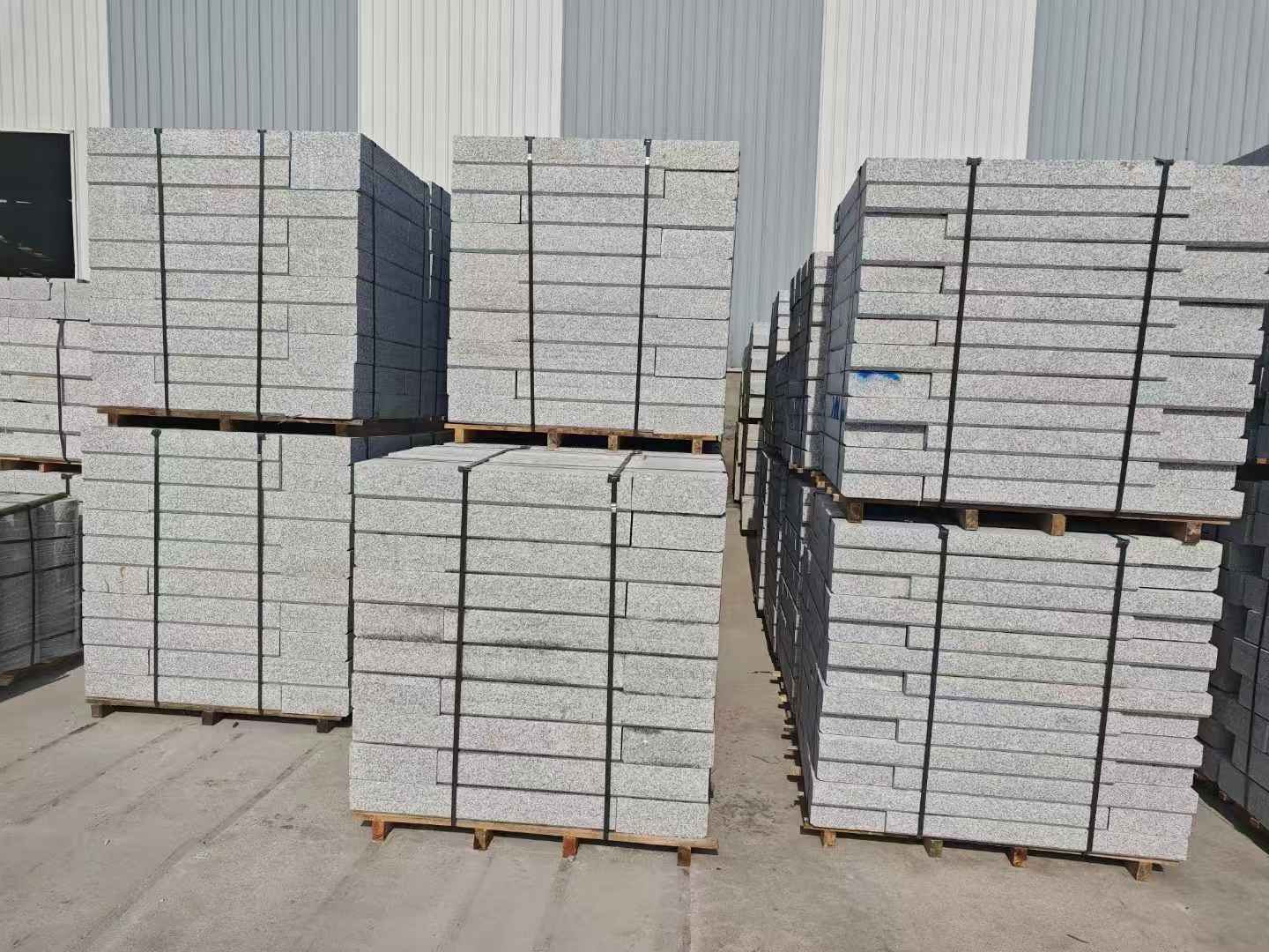 南阳 芙蓉白路沿石，价格便宜