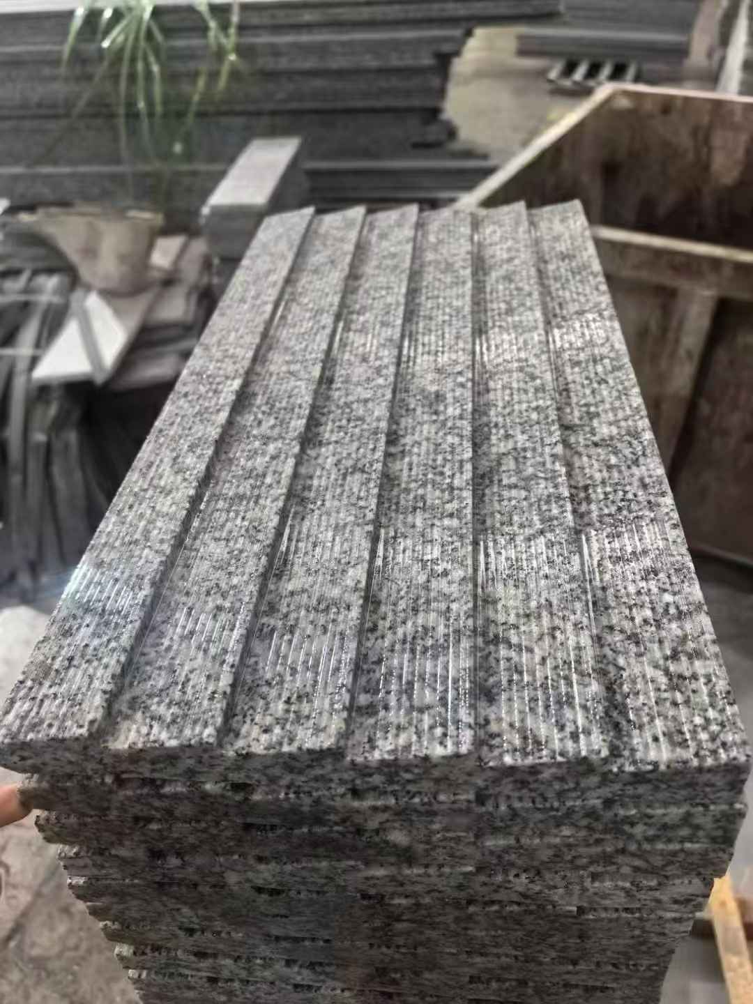 南阳 狼牙石