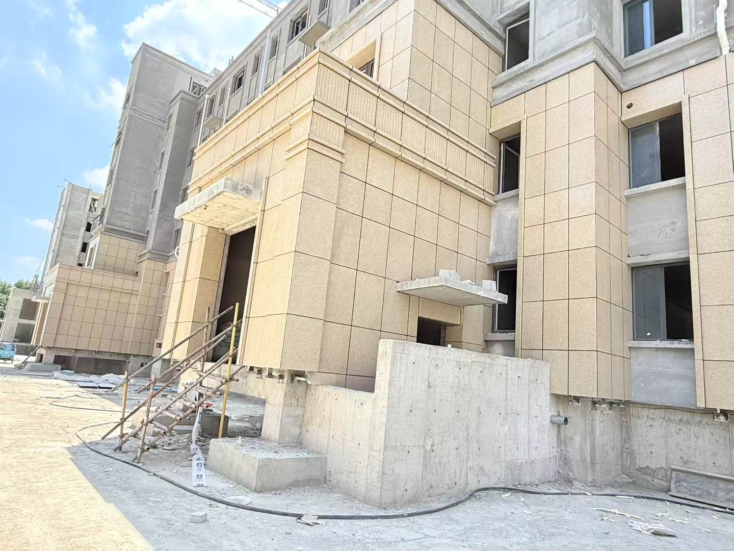 南阳 黄金麻干挂，工地实拍