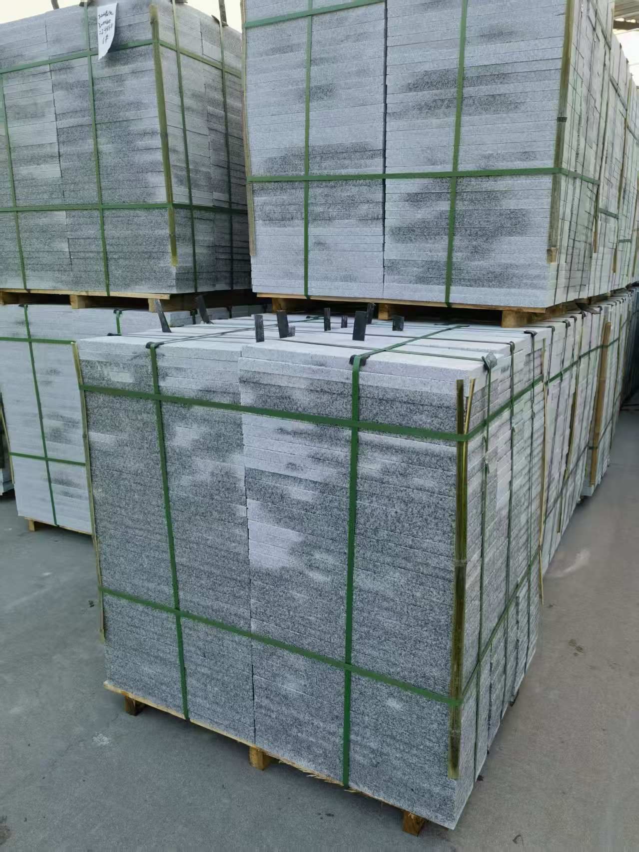 南阳 芝麻白地铺石材