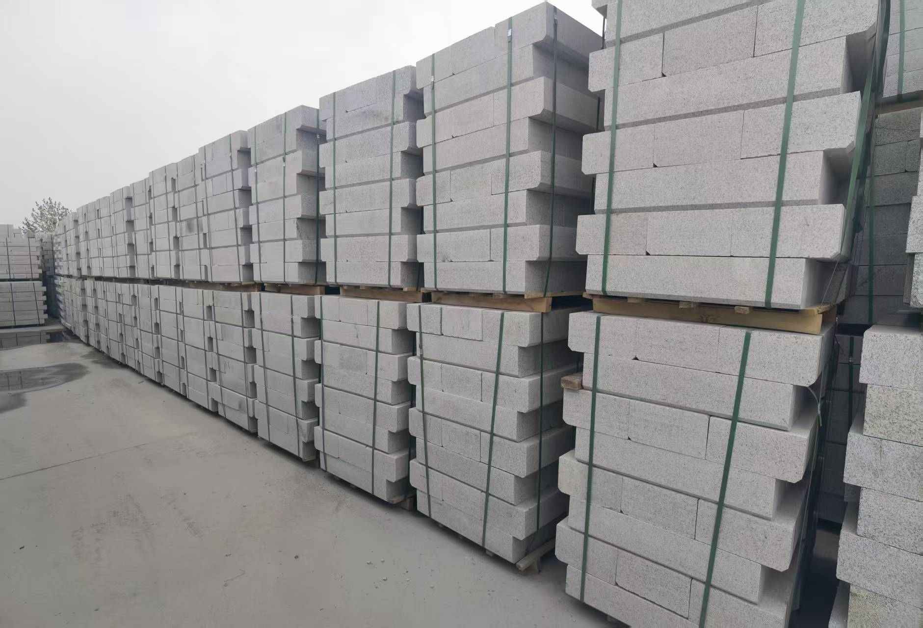 南阳 芝麻白路沿石