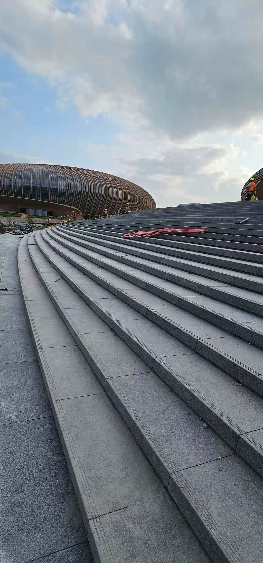 南阳 弧形整石台阶铺装效果图