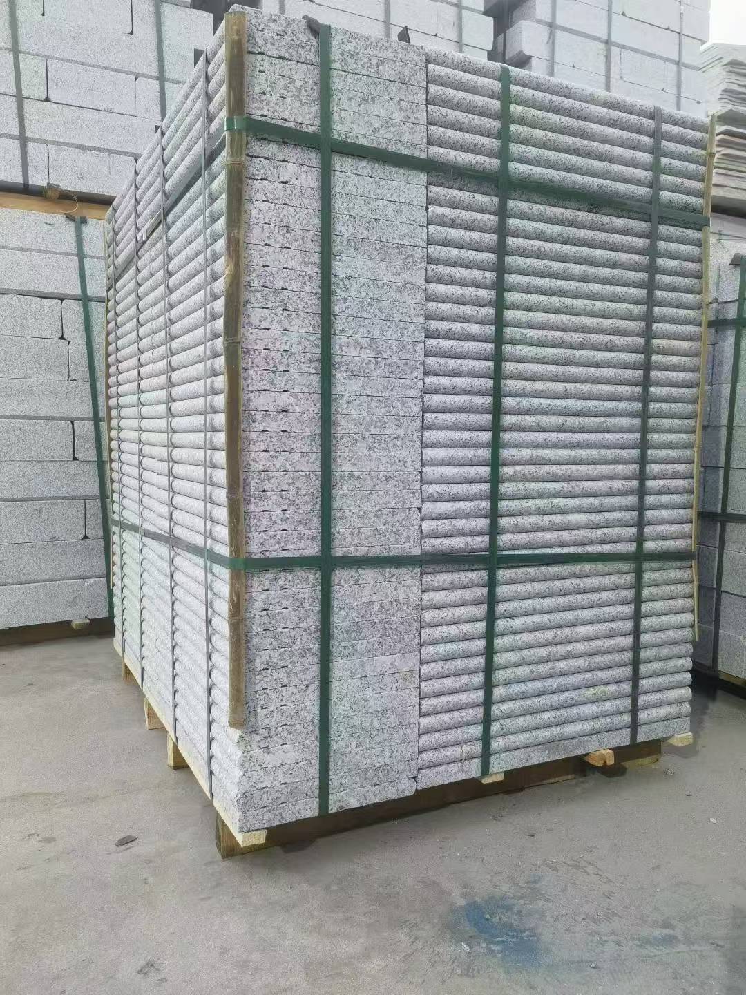 南阳 芙蓉白3公分厚磨圆边、拉槽，楼梯踏步