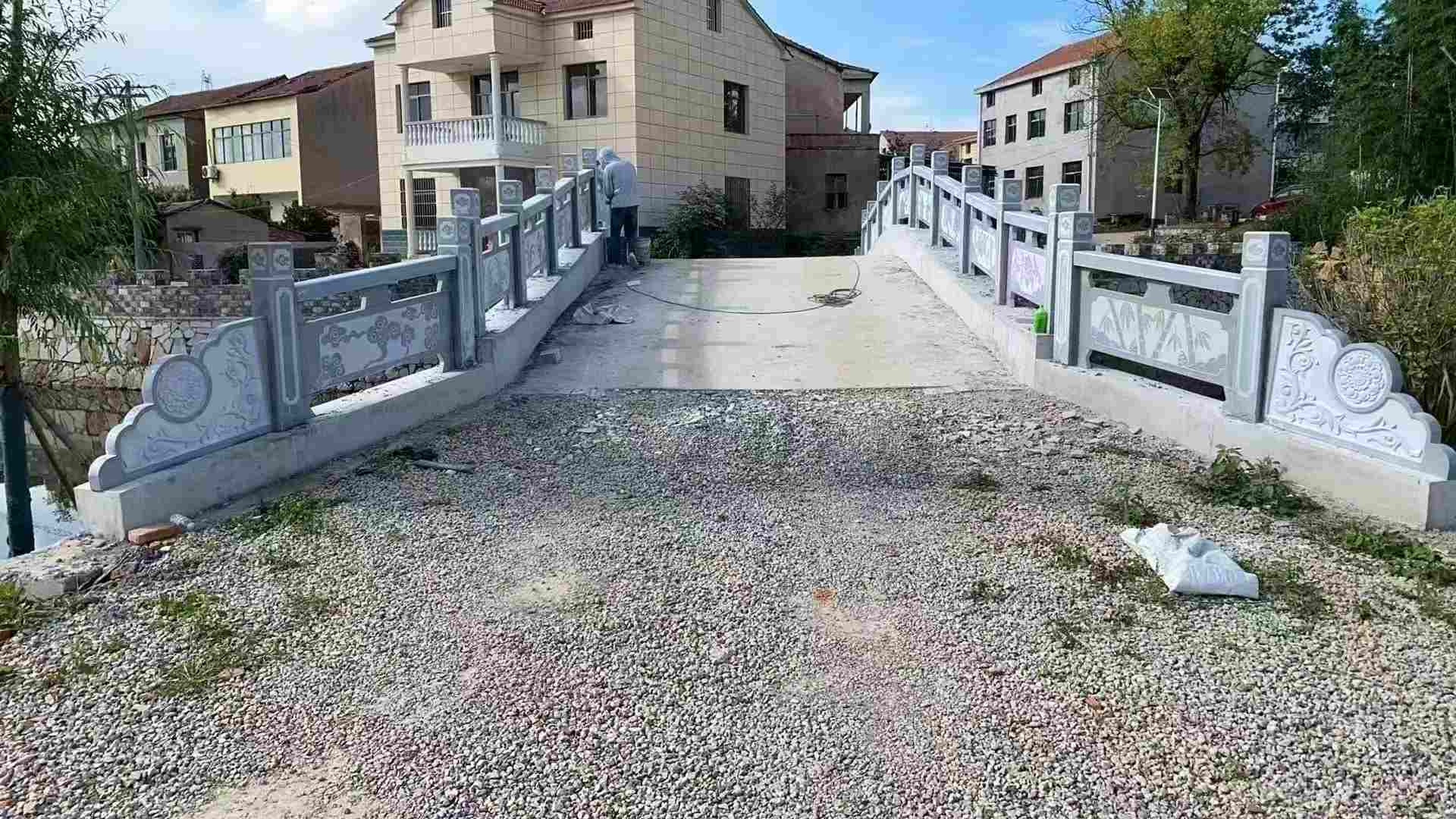 南阳 芝麻灰花岗岩桥栏杆