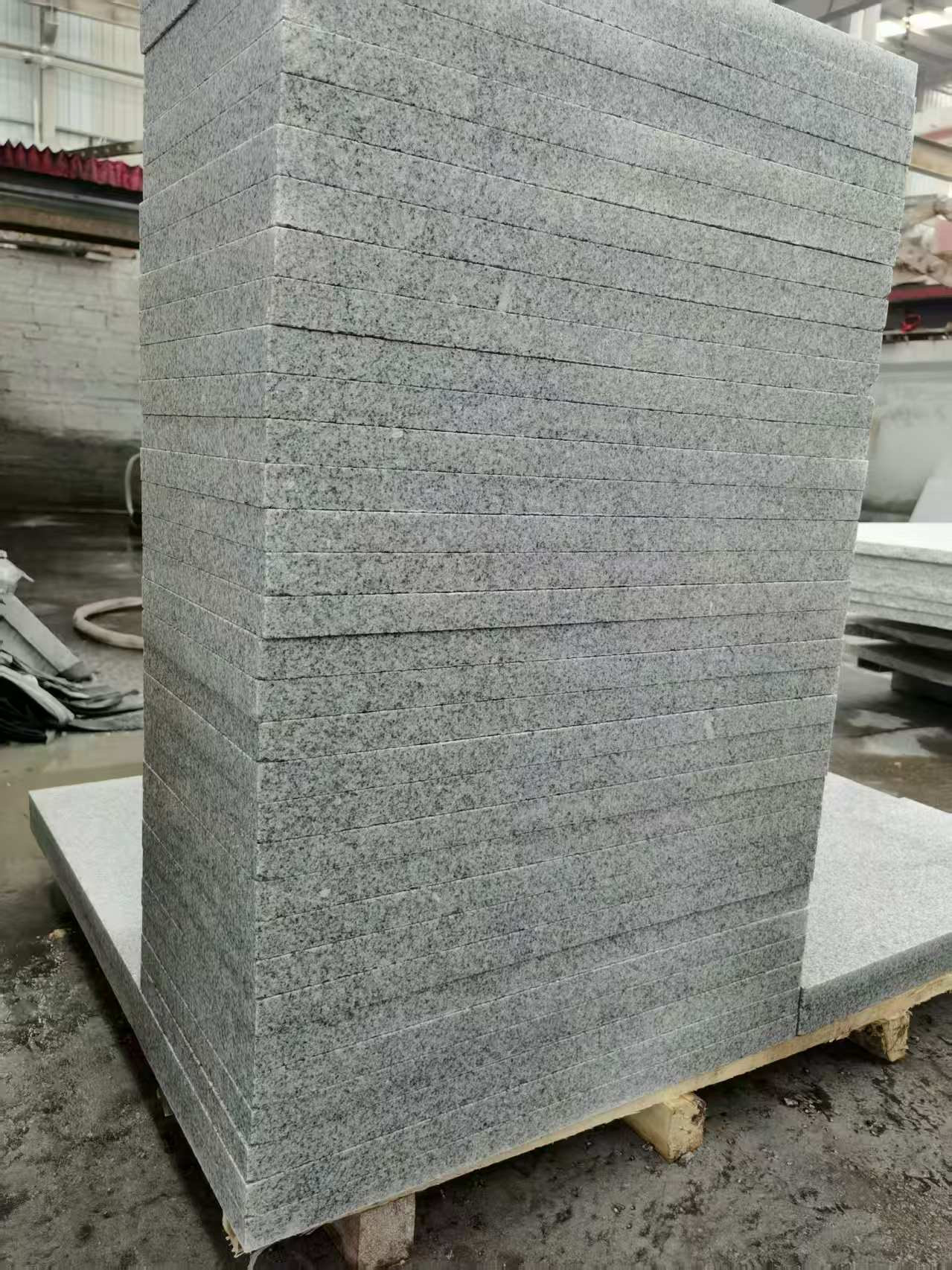 南阳 花岗岩 地铺成品300*600，尺寸标准、厚薄均匀